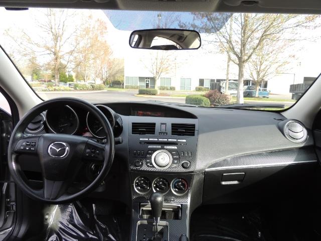 2010 Mazda Mazda3 i Touring / Sedan / Sunroof / Premium Sound - Photo 21 - Portland, OR 97217