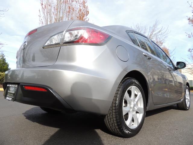2010 Mazda Mazda3 i Touring / Sedan / Sunroof / Premium Sound - Photo 11 - Portland, OR 97217