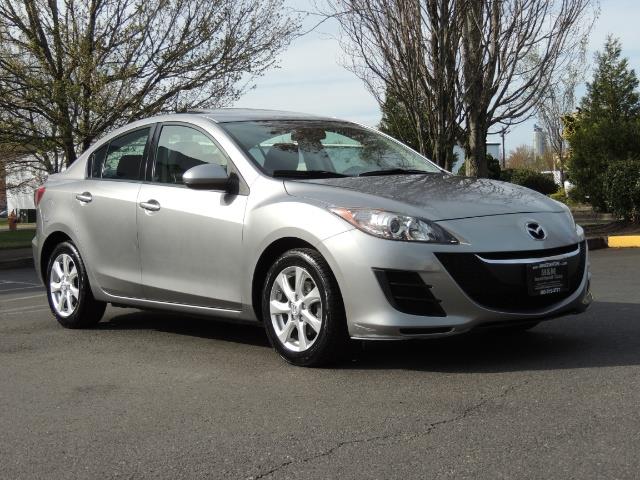2010 Mazda Mazda3 i Touring / Sedan / Sunroof / Premium Sound - Photo 2 - Portland, OR 97217