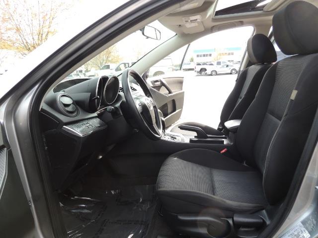 2010 Mazda Mazda3 i Touring / Sedan / Sunroof / Premium Sound - Photo 13 - Portland, OR 97217