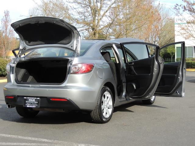 2010 Mazda Mazda3 i Touring / Sedan / Sunroof / Premium Sound - Photo 29 - Portland, OR 97217