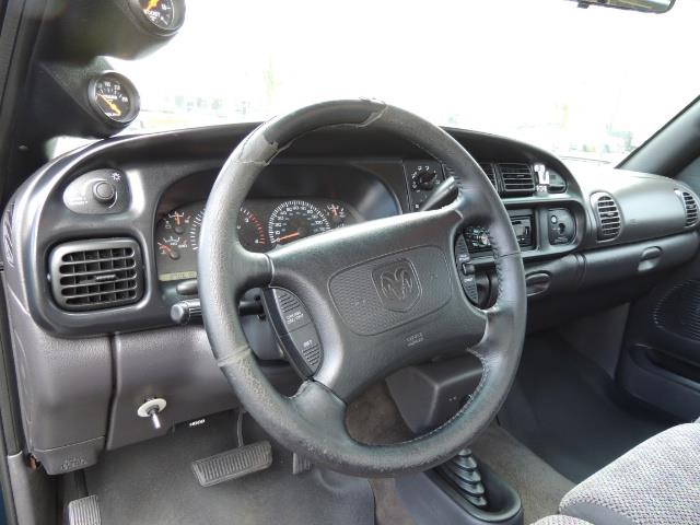 1998 Dodge Ram 2500 Laramie SLT / 4X4 / 5.9L Cummins Diesel 12-VALVE - Photo 16 - Portland, OR 97217