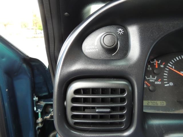 1998 Dodge Ram 2500 Laramie SLT / 4X4 / 5.9L Cummins Diesel 12-VALVE - Photo 35 - Portland, OR 97217