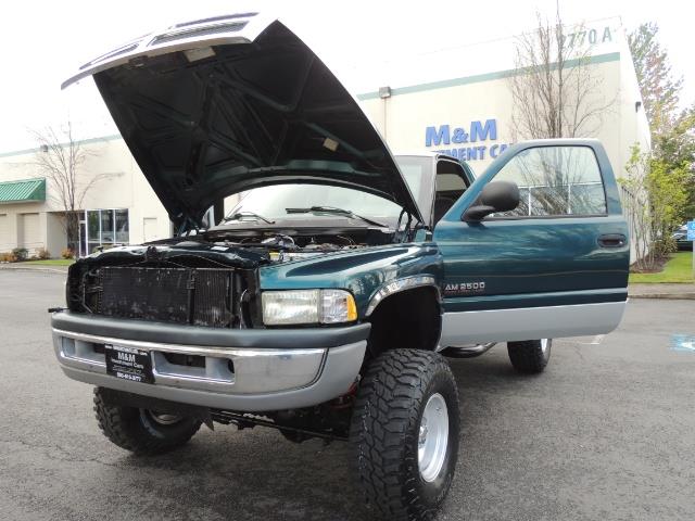 1998 Dodge Ram 2500 Laramie SLT / 4X4 / 5.9L Cummins Diesel 12-VALVE - Photo 25 - Portland, OR 97217