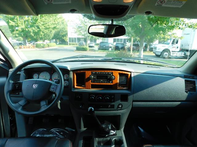 2006 Dodge Ram 2500 SLT Mega Cab / 4X4 / 5.9L DIESEL/ 6-SPEED /Leather - Photo 34 - Portland, OR 97217