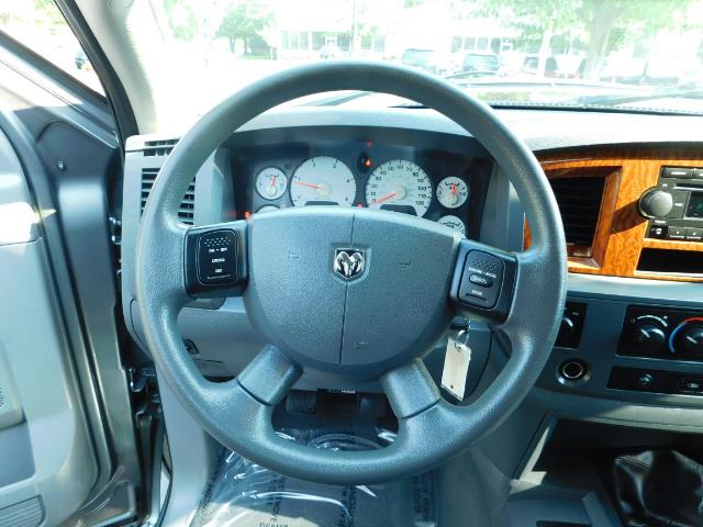 2006 Dodge Ram 2500 SLT Mega Cab / 4X4 / 5.9L DIESEL/ 6-SPEED /Leather - Photo 37 - Portland, OR 97217