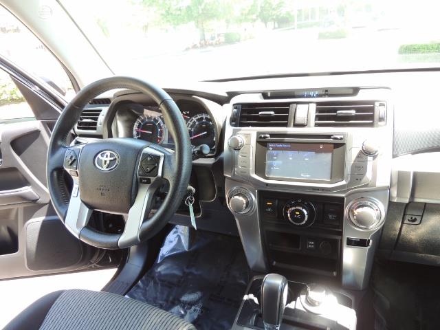 2016 Toyota 4Runner 4X4 3RD SEAT / CAM / WARRANTY / XD WHEELS / LIFTED - Photo 38 - Portland, OR 97217