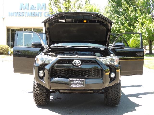 2016 Toyota 4Runner 4X4 3RD SEAT / CAM / WARRANTY / XD WHEELS / LIFTED - Photo 29 - Portland, OR 97217
