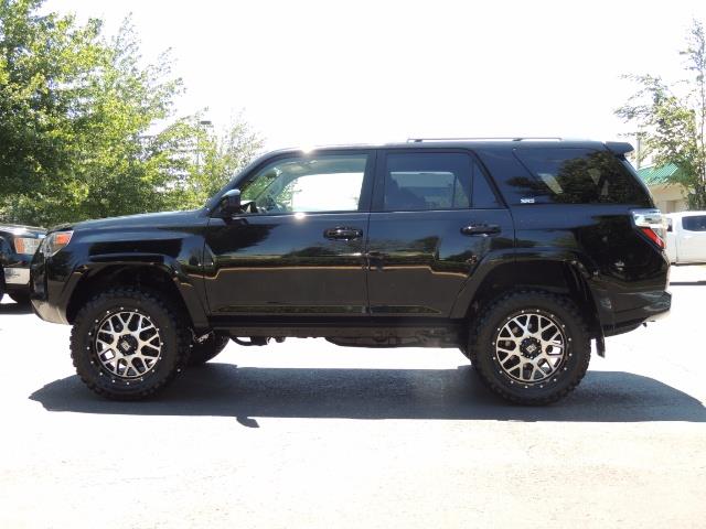 2016 Toyota 4Runner 4X4 3RD SEAT / CAM / WARRANTY / XD WHEELS / LIFTED - Photo 3 - Portland, OR 97217