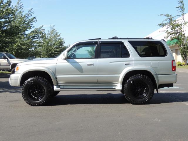 2000 Toyota 4Runner SR5 4dr SR5 / 4X4 / 5-SPEED MANUAL / LIFTED - Photo 3 - Portland, OR 97217