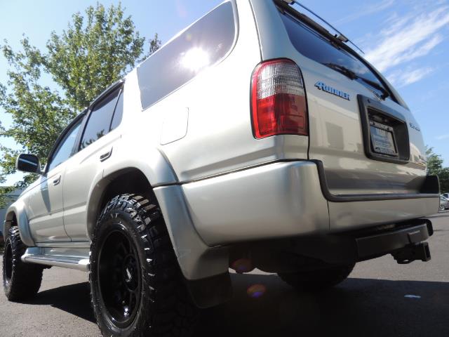 2000 Toyota 4Runner SR5 4dr SR5 / 4X4 / 5-SPEED MANUAL / LIFTED - Photo 11 - Portland, OR 97217