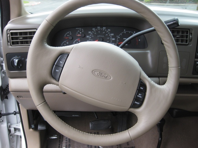 2000 Ford F-250 Super Duty Lariat/ 4x4/ 7.3L DIESEL/ Long Bed - Photo 28 - Portland, OR 97217