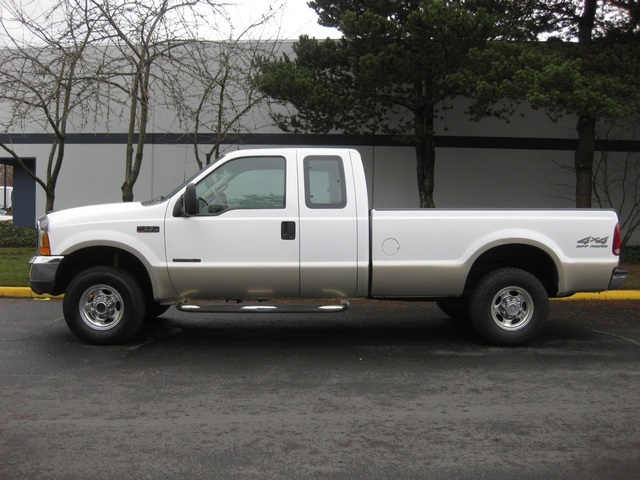 2000 Ford F-250 Super Duty Lariat/ 4x4/ 7.3L DIESEL/ Long Bed - Photo 2 - Portland, OR 97217
