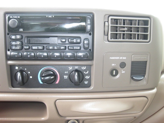 2000 Ford F-250 Super Duty Lariat/ 4x4/ 7.3L DIESEL/ Long Bed - Photo 31 - Portland, OR 97217