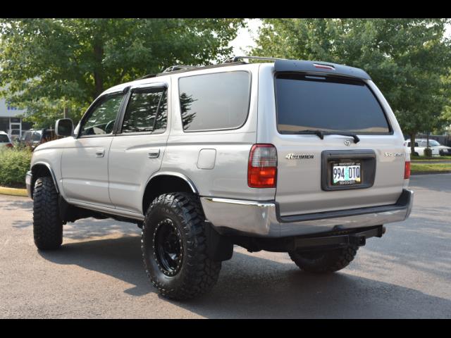2000 Toyota 4Runner SR5 4X4 3.4L 6Cyl / LIFTED / TIMING BELT DONE - Photo 9 - Portland, OR 97217