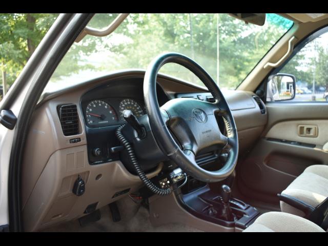 2000 Toyota 4Runner SR5 4X4 3.4L 6Cyl / LIFTED / TIMING BELT DONE - Photo 18 - Portland, OR 97217