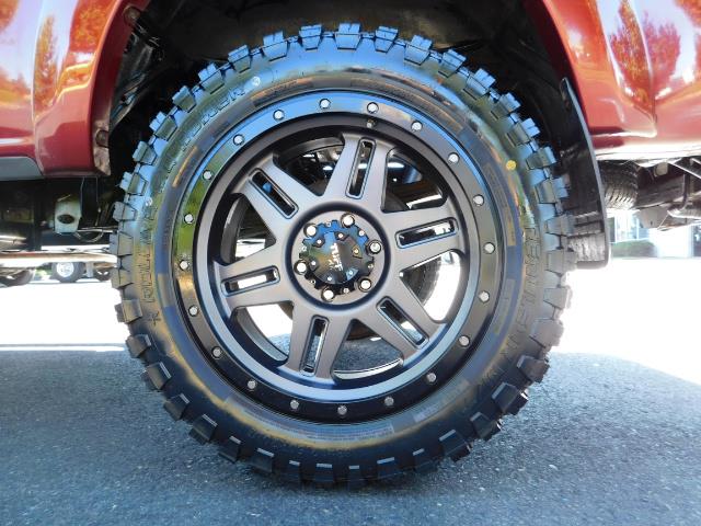 2005 Toyota Tundra DOUBLE CAB 4X4 LIMITED V8 4.7 L / 1-OWNER / LIFTED - Photo 23 - Portland, OR 97217