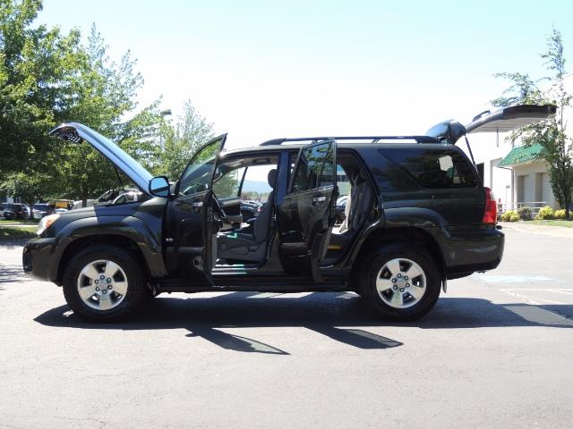 2006 Toyota 4Runner V6 4.0L / 4X4 / DIFF LOCK / 3RD SEATS / 1-OWNER - Photo 22 - Portland, OR 97217