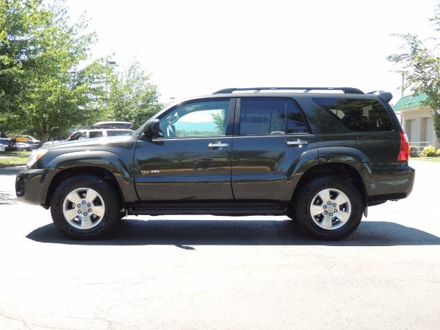 2006 Toyota 4Runner V6 4.0L / 4X4 / DIFF LOCK / 3RD SEATS / 1-OWNER - Photo 3 - Portland, OR 97217