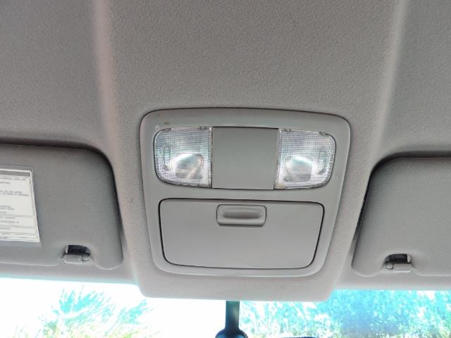 2006 Toyota 4Runner V6 4.0L / 4X4 / DIFF LOCK / 3RD SEATS / 1-OWNER - Photo 35 - Portland, OR 97217