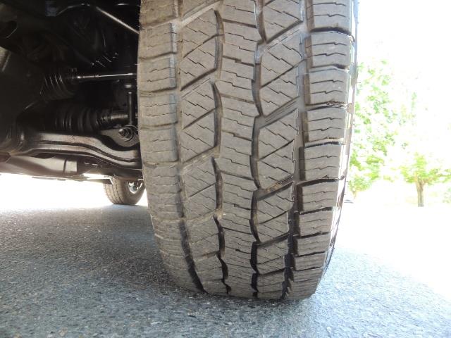 2006 Toyota 4Runner V6 4.0L / 4X4 / DIFF LOCK / 3RD SEATS / 1-OWNER - Photo 41 - Portland, OR 97217