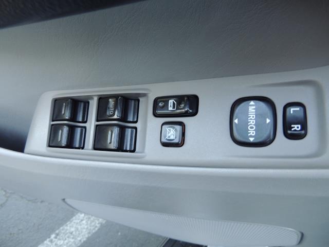2004 Toyota 4Runner SR5 6Cyl 4WD 2-Owner Third Row Seats LIFTED 33 "Mud - Photo 30 - Portland, OR 97217