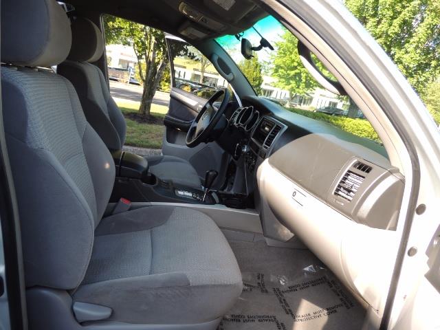 2004 Toyota 4Runner SR5 6Cyl 4WD 2-Owner Third Row Seats LIFTED 33 "Mud - Photo 18 - Portland, OR 97217