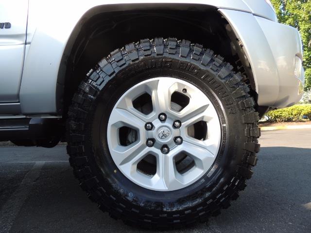 2004 Toyota 4Runner SR5 6Cyl 4WD 2-Owner Third Row Seats LIFTED 33 "Mud - Photo 40 - Portland, OR 97217