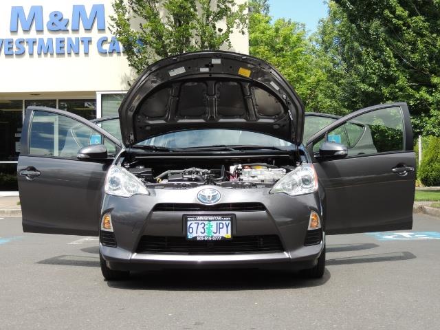 2014 Toyota Prius c One / Hatchback / 34K MILES - Photo 31 - Portland, OR 97217