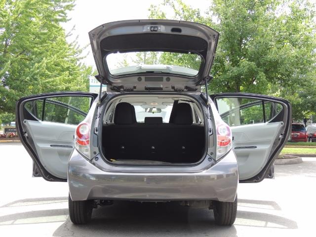 2014 Toyota Prius c One / Hatchback / 34K MILES - Photo 19 - Portland, OR 97217