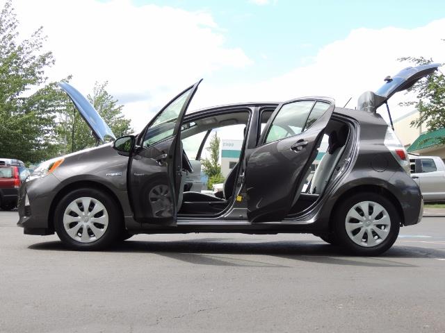 2014 Toyota Prius c One / Hatchback / 34K MILES - Photo 26 - Portland, OR 97217