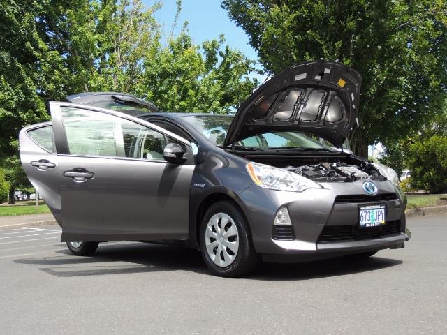 2014 Toyota Prius c One / Hatchback / 34K MILES - Photo 30 - Portland, OR 97217