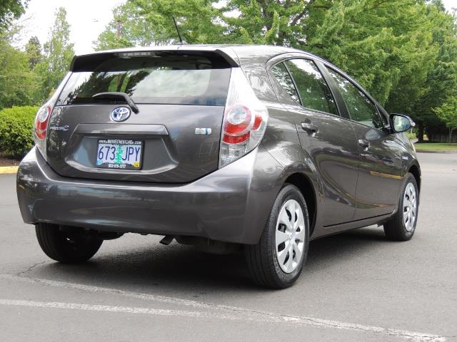 2014 Toyota Prius c One / Hatchback / 34K MILES - Photo 8 - Portland, OR 97217