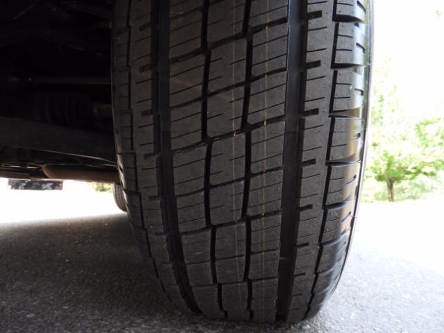 2005 Chevrolet Suburban 1500 Z71 / 4WD / Leather / DVD / Sunroof / Excel C - Photo 24 - Portland, OR 97217