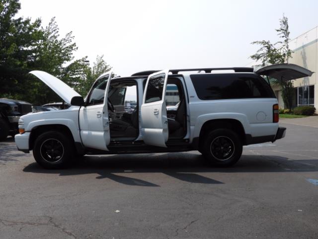 2005 Chevrolet Suburban 1500 Z71 / 4WD / Leather / DVD / Sunroof / Excel C - Photo 52 - Portland, OR 97217