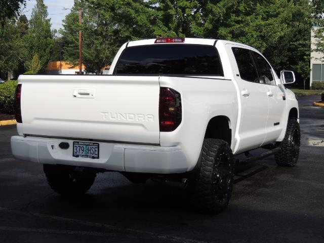 2017 Toyota Tundra SR5 / CrewMax / 4X4 / 5.7L / 6000 MILES / LIFTED - Photo 7 - Portland, OR 97217