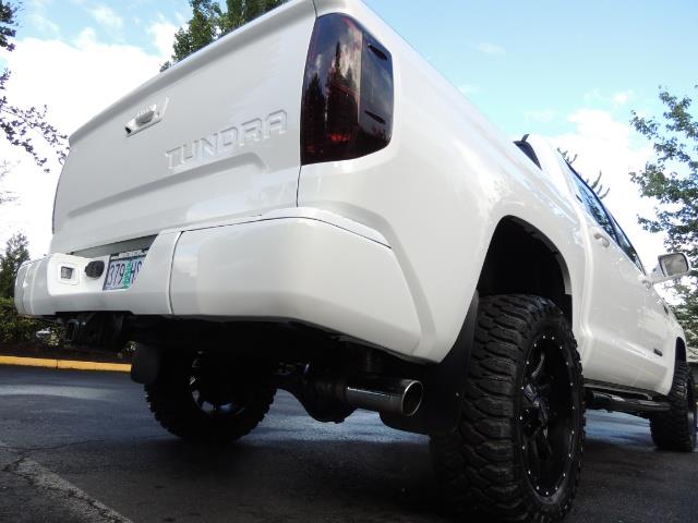 2017 Toyota Tundra SR5 / CrewMax / 4X4 / 5.7L / 6000 MILES / LIFTED - Photo 12 - Portland, OR 97217