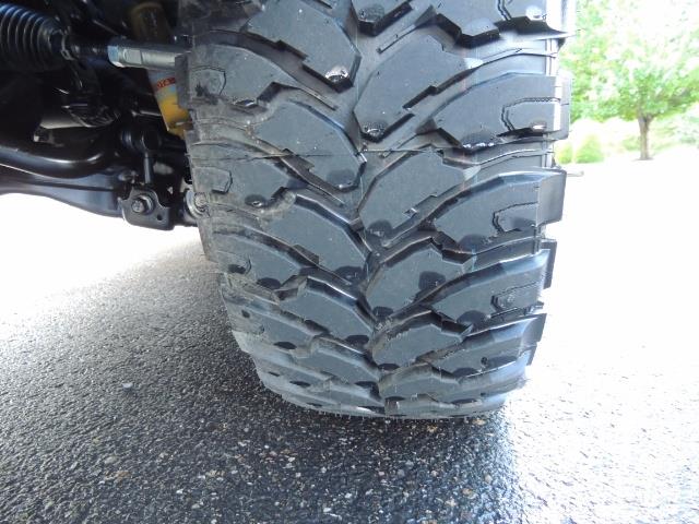 2017 Toyota Tundra SR5 / CrewMax / 4X4 / 5.7L / 6000 MILES / LIFTED - Photo 24 - Portland, OR 97217