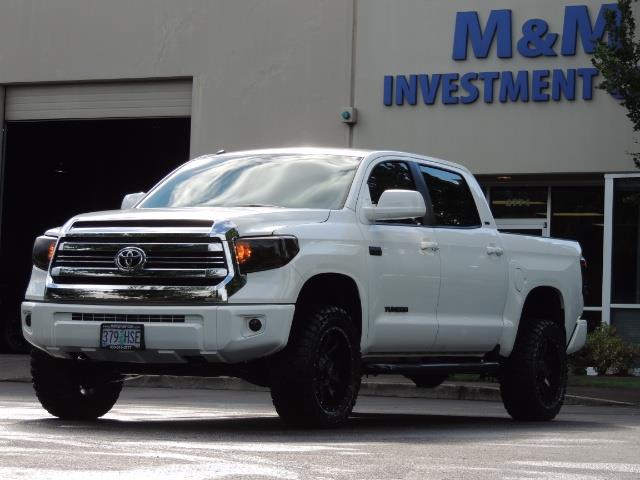 2017 Toyota Tundra SR5 / CrewMax / 4X4 / 5.7L / 6000 MILES / LIFTED - Photo 45 - Portland, OR 97217