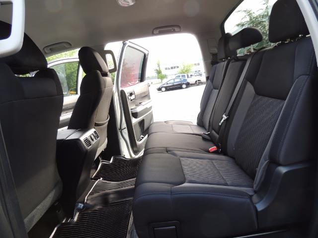 2017 Toyota Tundra SR5 / CrewMax / 4X4 / 5.7L / 6000 MILES / LIFTED - Photo 15 - Portland, OR 97217
