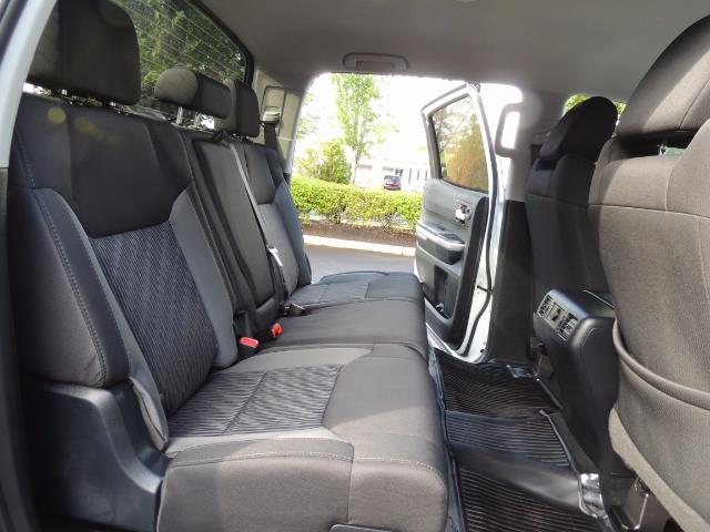 2017 Toyota Tundra SR5 / CrewMax / 4X4 / 5.7L / 6000 MILES / LIFTED - Photo 16 - Portland, OR 97217