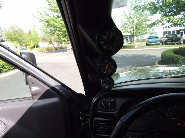 2002 Dodge Ram 2500 SLT 4dr Quad Cab / 4X4 / 5.9L DIESEL / 6-SPEED - Photo 36 - Portland, OR 97217