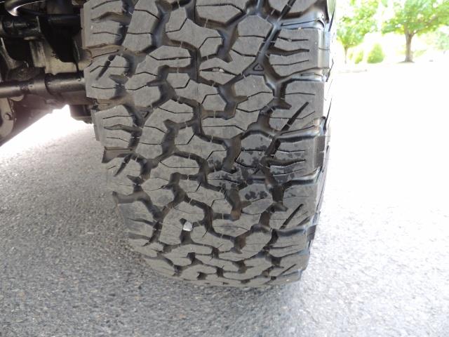 2002 Dodge Ram 2500 SLT 4dr Quad Cab / 4X4 / 5.9L DIESEL / 6-SPEED - Photo 24 - Portland, OR 97217