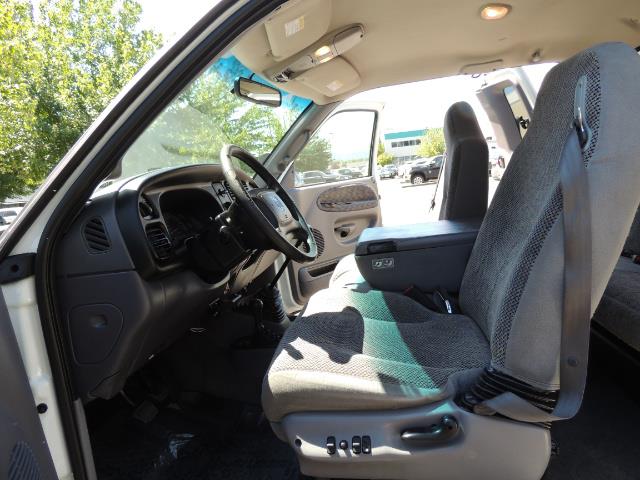 2001 Dodge Ram 2500 Laramie SLT Quad Cab / 4X4 /5.9L DIESEL / 6-SPEED - Photo 14 - Portland, OR 97217