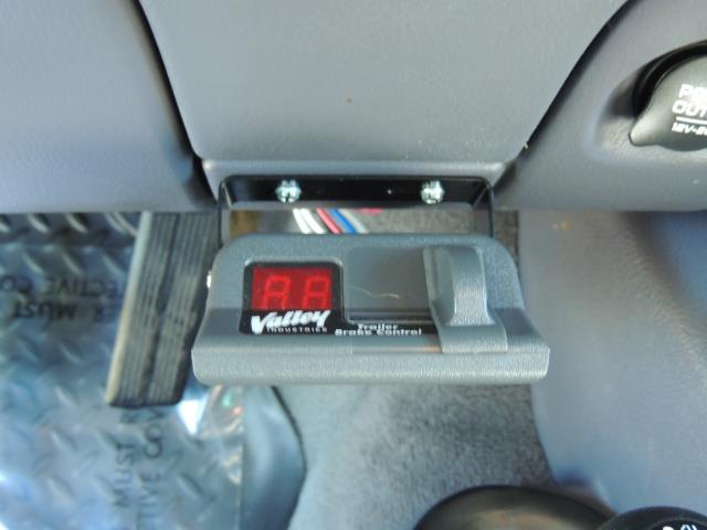 2001 Dodge Ram 2500 Laramie SLT Quad Cab / 4X4 /5.9L DIESEL / 6-SPEED - Photo 40 - Portland, OR 97217