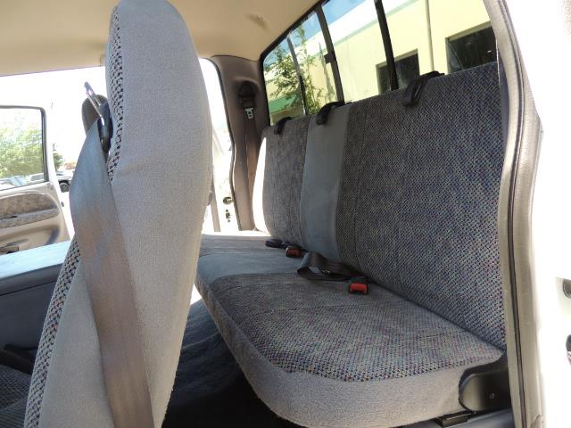 2001 Dodge Ram 2500 Laramie SLT Quad Cab / 4X4 /5.9L DIESEL / 6-SPEED - Photo 15 - Portland, OR 97217