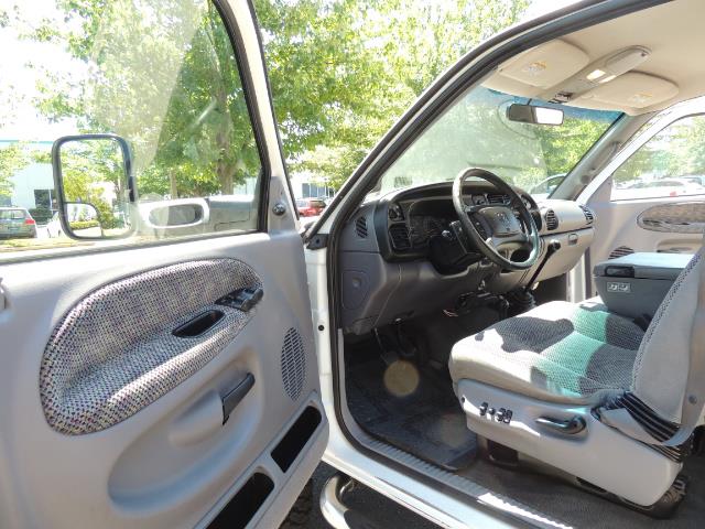2001 Dodge Ram 2500 Laramie SLT Quad Cab / 4X4 /5.9L DIESEL / 6-SPEED - Photo 13 - Portland, OR 97217
