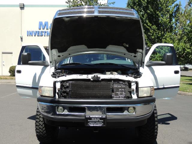 2001 Dodge Ram 2500 Laramie SLT Quad Cab / 4X4 /5.9L DIESEL / 6-SPEED - Photo 32 - Portland, OR 97217
