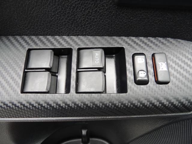 2014 Toyota RAV4 Limited / AWD / Navigation / Blind Spot Monitor - Photo 34 - Portland, OR 97217