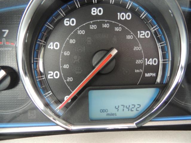 2014 Toyota RAV4 Limited / AWD / Navigation / Blind Spot Monitor - Photo 41 - Portland, OR 97217